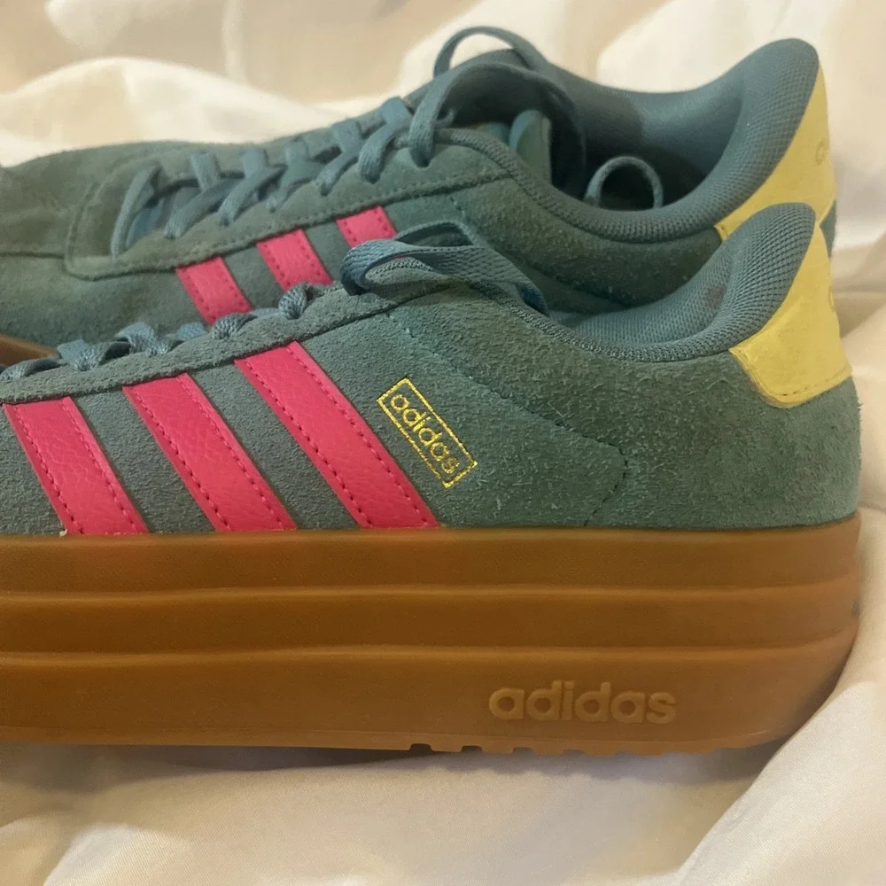 adidas VL Court Bold Shoes Womens 6 Colorful Suede Chunky Platform Sneaker